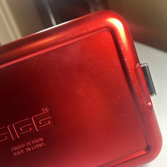 Supreme x SIGG Small Metal Box Plus Red (SS18A24) One Size - Picture 3 of 9